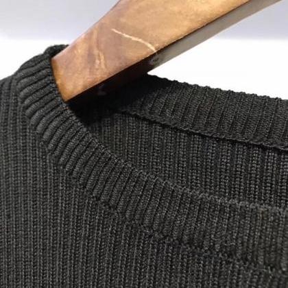 Black Knit Crew Neck Long Sleeves Crop Sweater